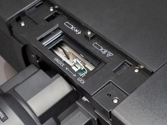 Projecteur laser holographique Flyin EL-G36KU 4K 7D avec 3LCD 30000 ANSI Lumens pour projection extérieure sur bâtiments et cartographie 3D pour grands espaces