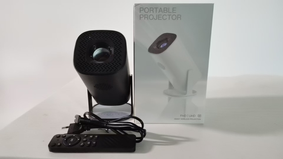 Projecteurs FLYIN P30 4K 1080P portables pour le cinéma et le cinéma en noir et blanc