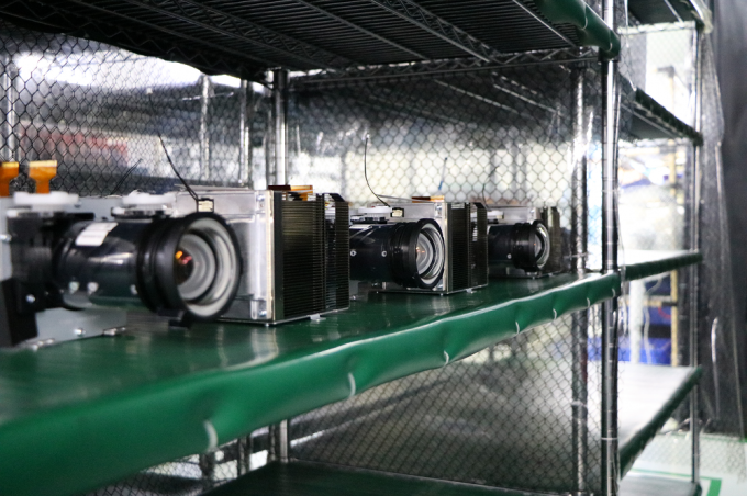 Flyin 2025 Professionnel Projecteur laser 3LCD 4K 7200 Ansi Lumens Ultra Hd 3840x2160 Haute luminosit&eacute; Pour l'&eacute;ducation des affaires Grands lieux Salles de banquet Sc&egrave;nes 13